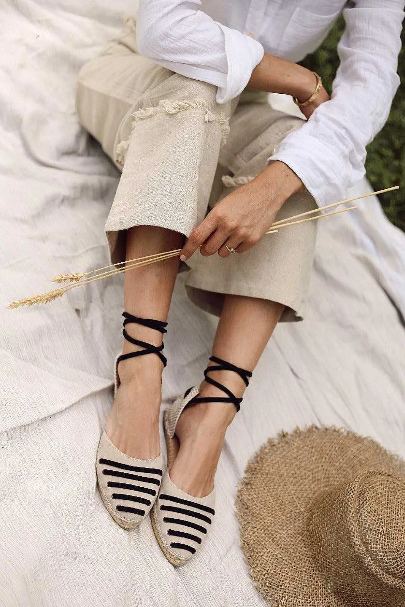 Mujer MICUIR Sandalias Esparto-Parikia Negro Y Crema 1Cm