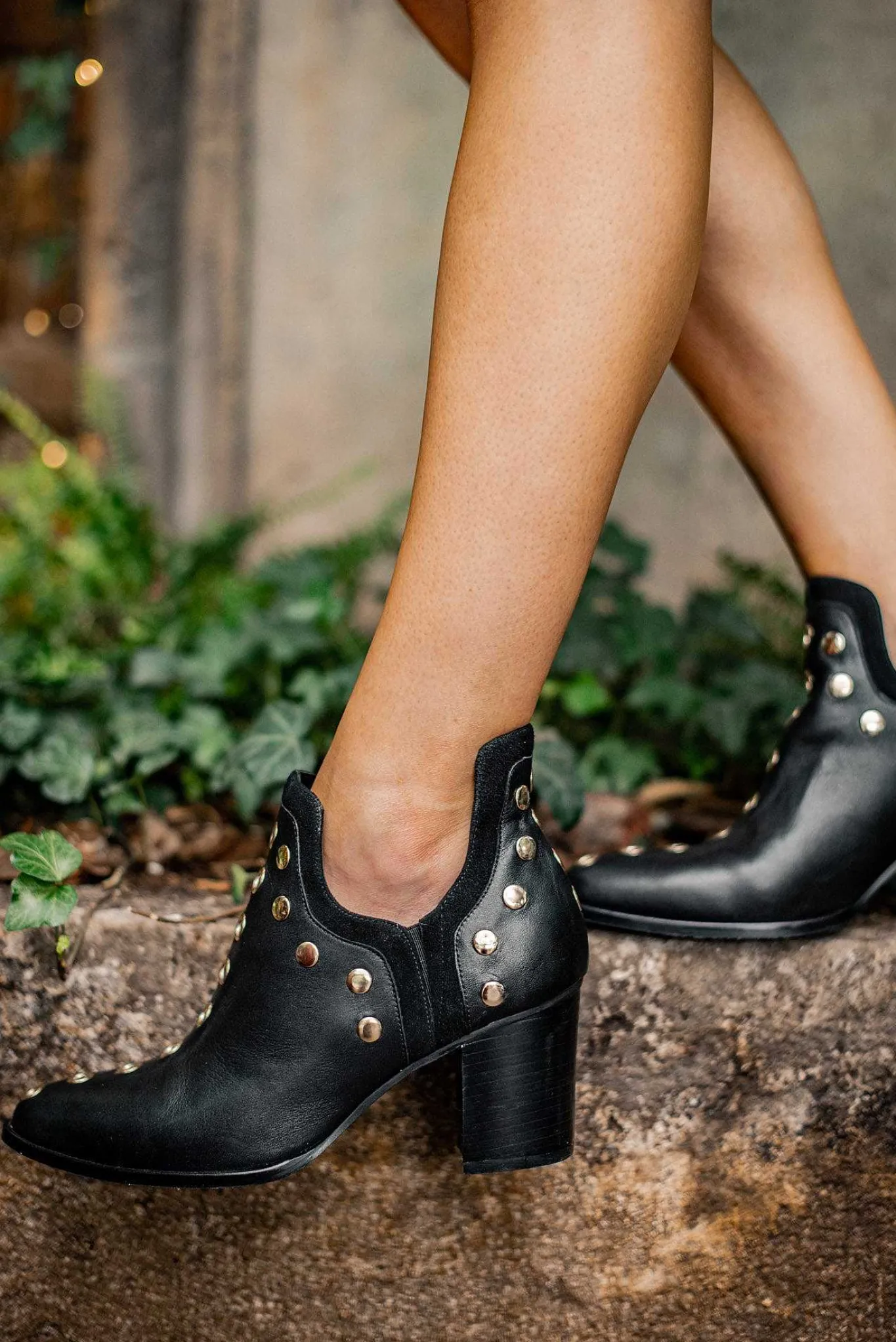 Mujer MICUIR Punky Boots-Punky Boots Negras Con Tacón Tachas Doradas 7Cm